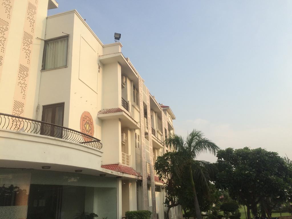 Grand Heritage Resort 大诺伊达 外观 照片